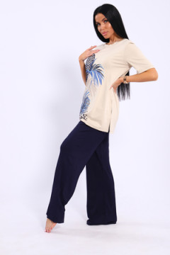 Костюм женский с брюками и футболкой из вискозы 394