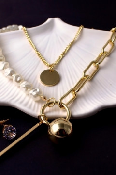 Колье с жемчугом и подвеской + Подарок, в подарочном мешочке