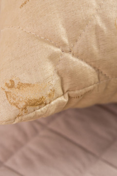 Подушка "Овечья шерсть" п/э полиэфирное волокно, стег, пакет с пл. ручкой(Н)