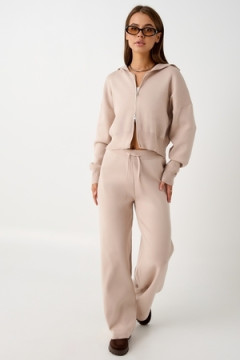 Костюм с брюками и кофтой #1