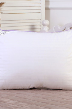 Подушка "Лебяжий пух" страйп-сатин леб. пух, атл. кант, отстрочка, лента, сумка(Н)