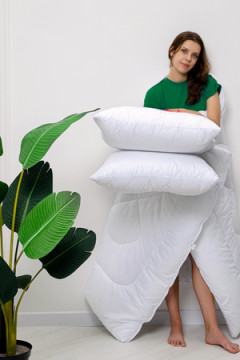 Подушка в стеганом чехле из микрофибры Raposa Home