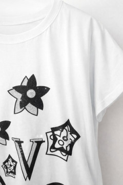 Футболка со стразами Graphic Bloom арт. А1025