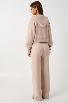 Костюм с брюками и кофтой #1