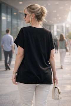 Футболка со стразами Graphic Bloom арт. А1025