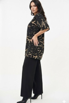 Костюм с брюками с брюками и футболкой 411