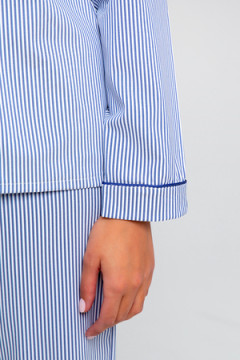 Костюм с брюками с брюками и рубашкой 340BLU