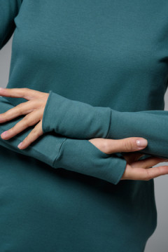 8520 Платье с капюшоном