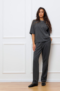 Футболка с вышивкой