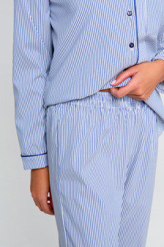 Костюм с брюками с брюками и рубашкой 340BLU