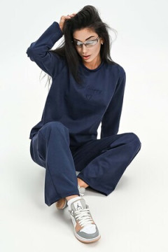 Свитшот из мягкой эко замши