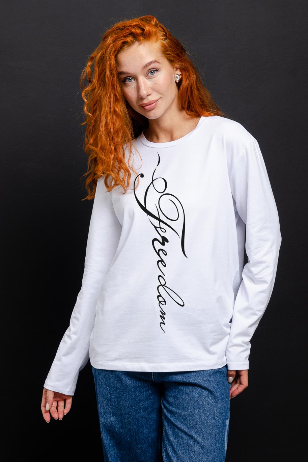 8513/1 Футболка с длинным рукавом женская белый+Freedom